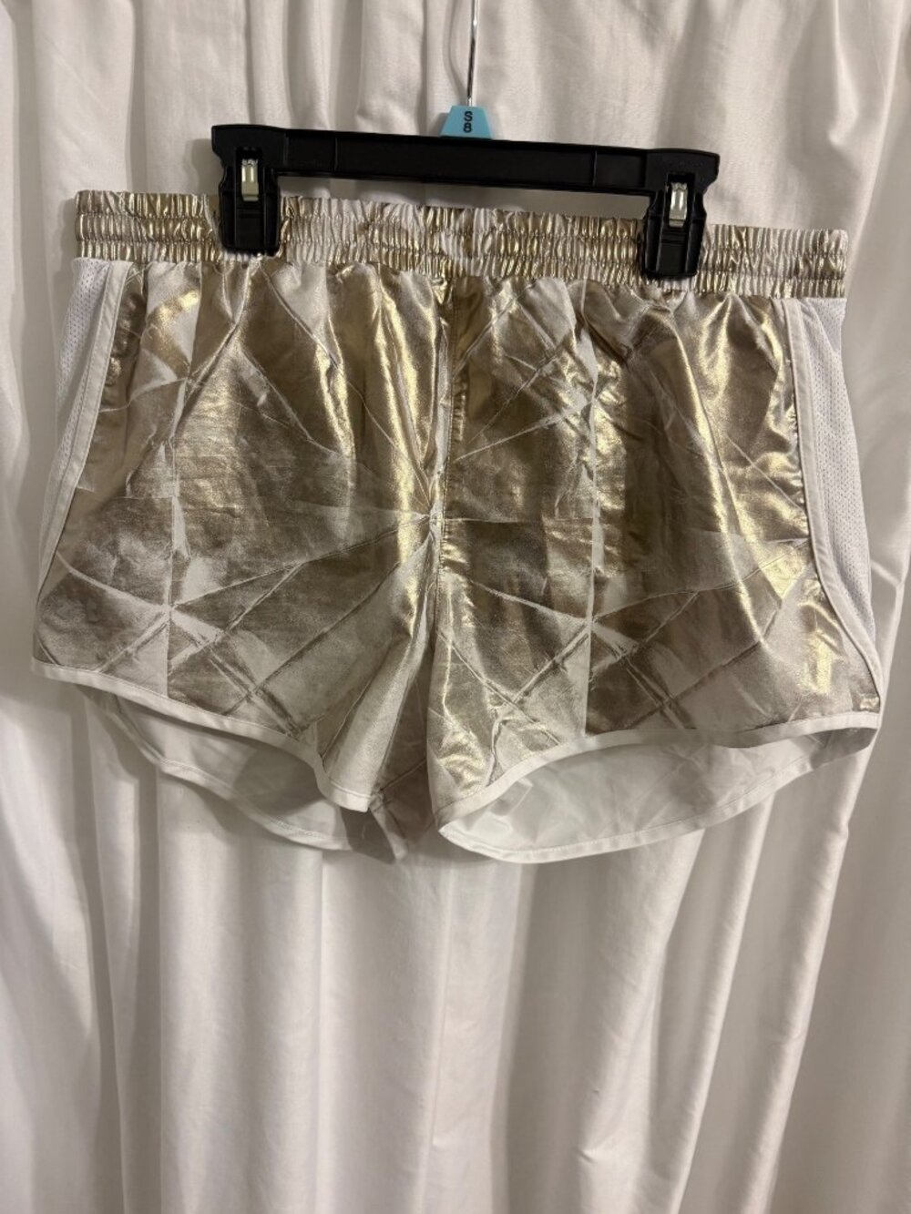 Under Armour Womens Metallic Gold Running Shorts Loose Fit HeatGear Size M